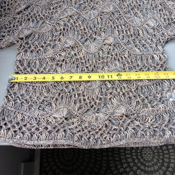 Dress Barn Croched Open Knit Sweater Tunic Womens Large Beige‎ Sheen Boho Travel - Picture 8 of 12